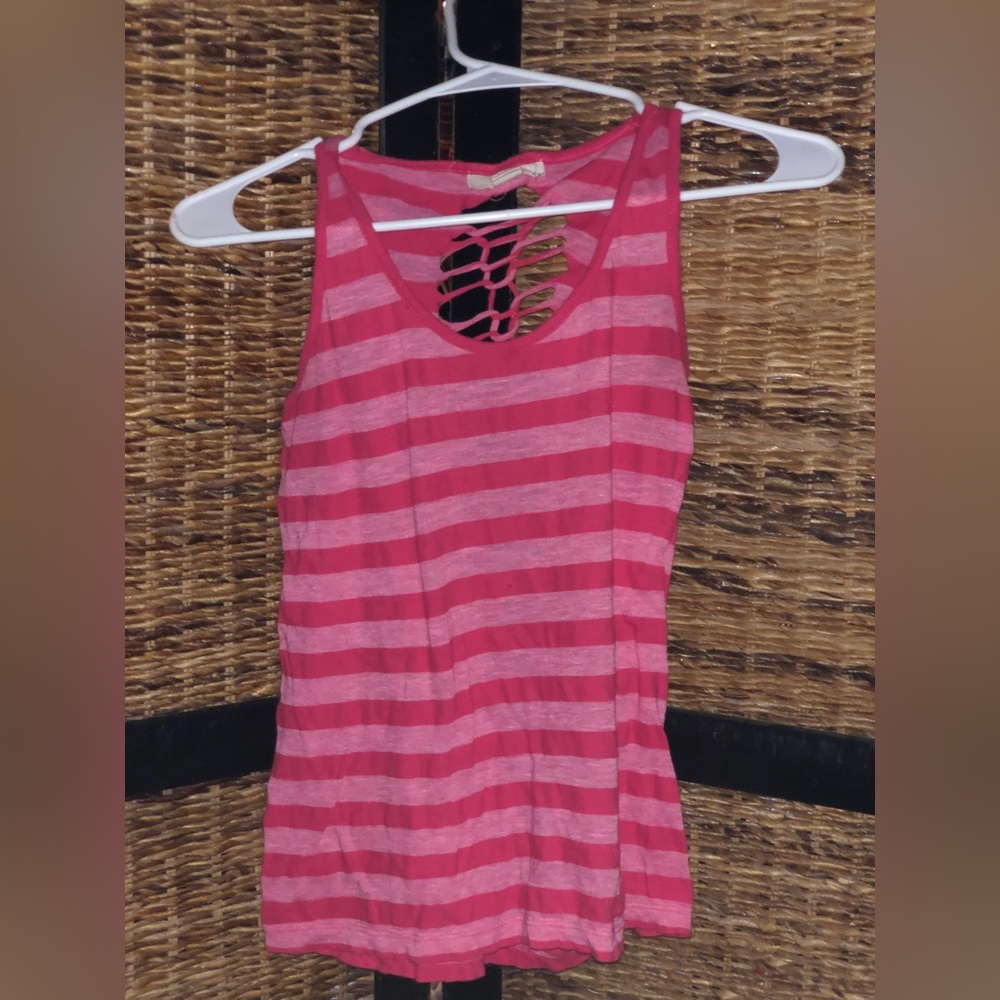Pink tank top